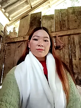 laddy-cute online show from November 4, 2025, 5:55 am