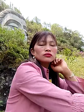 siusiu-00 online show from April 2, 2026, 4:52 am