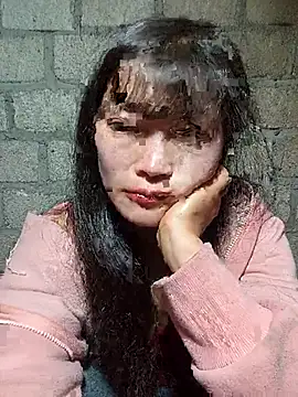 siusiu-00 online show from December 3, 2025, 10:58 am