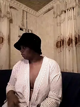 Snapshot of paynothicknesss chatting on October 31, 2025, 11:22 pm paynothicknesss online show from October 31, 2025, 11:22 pm