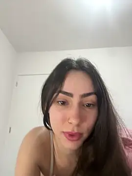 Snapshot of Baby_Mia_pires chatting on October 14, 2025, 9:15 pm Baby Mia pires online show from October 14, 2025, 9:15 pm