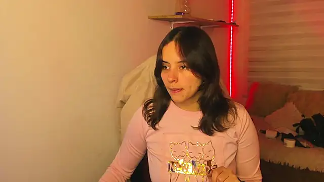 Emily Lindey online show from November 10, 2025, 3:11 am