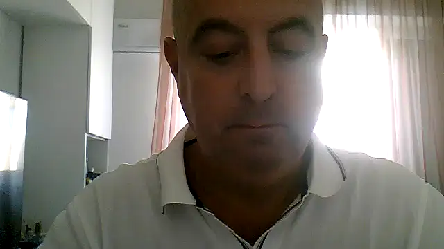 mirko1702 online show from October 15, 2025, 11:51 am