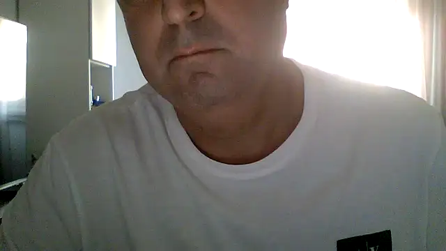 mirko1702 online show from October 22, 2025, 3:33 pm