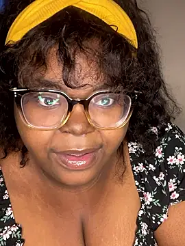 TheChubbySiren online show from January 8, 2026, 1:17 pm