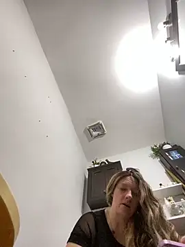 queenkelly1234 online show from March 16, 2026, 5:44 am