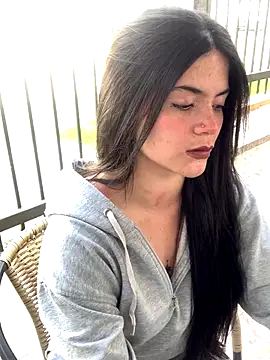 PamelaJonsom  online show from December 16, 2025, 1:48 pm