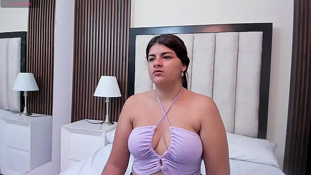 Snapshot of AMANDA_HOTXXX chatting on October 18, 2025, 3:30 am AMANDA HOTXXX online show from October 18, 2025, 3:30 am