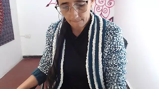 Lucyy Naugthy online show from March 8, 2026, 1:14 pm