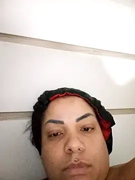 Hannapimentinha online show from October 14, 2025, 2:01 am