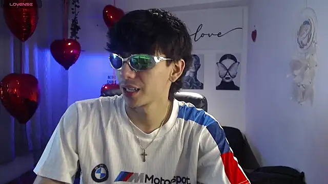 AmethystShadow17 online show from February 19, 2026, 7:55 pm