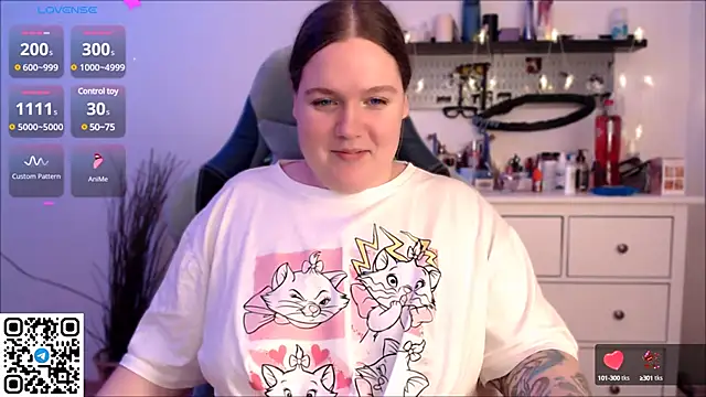 Snapshot of SummerTina chatting on December 4, 2024, 6:44 pm SummerTina online show from December 4, 2024, 6:44 pm