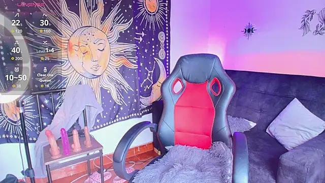 Snapshot of Cat__Moon__ chatting on July 17, 2026, 8:17 pm Cat Moon online show from July 17, 2026, 8:17 pm