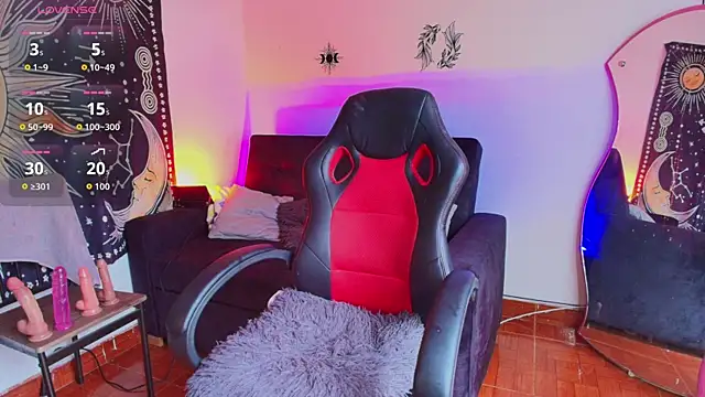 Snapshot of Cat__Moon__ chatting on July 14, 2026, 8:37 pm Cat Moon online show from July 14, 2026, 8:37 pm