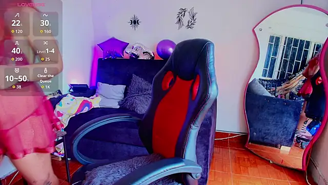 Snapshot of Cat__Moon__ chatting on July 30, 2026, 7:35 pm Cat Moon online show from July 30, 2026, 7:35 pm