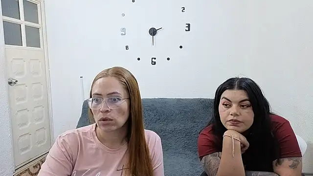 Snapshot of lesb_milf chatting on July 13, 2026, 10:42 pm lesb milf online show from July 13, 2026, 10:42 pm
