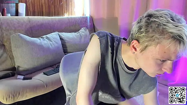 Logan mett online show from April 2, 2026, 11:39 am