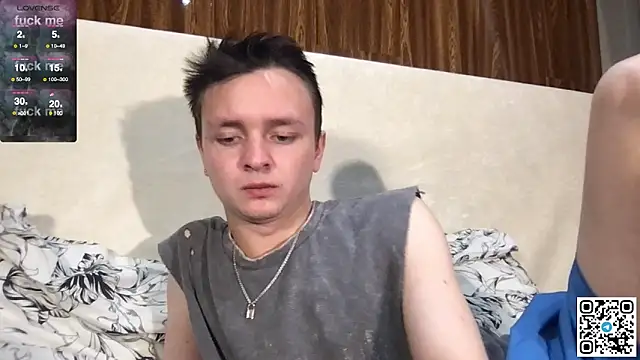 Logan mett online show from October 30, 2025, 8:39 pm