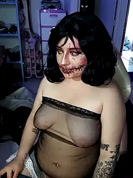 111lucygrim111 online show from October 31, 2025, 8:05 pm