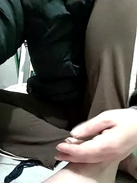 Snapshot of Amanda-_ena- chatting on February 8, 2026, 5:38 am Amanda- ena- online show from February 8, 2026, 5:38 am