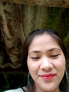 Lyssa-a online show from November 14, 2025, 4:16 am