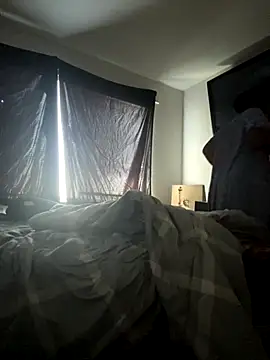 mzwaterpark211 online show from October 17, 2025, 6:43 pm