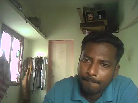 Snapshot of Vickyins480000 chatting on November 15, 2025, 9:02 am Vickyins480000 online show from November 15, 2025, 9:02 am