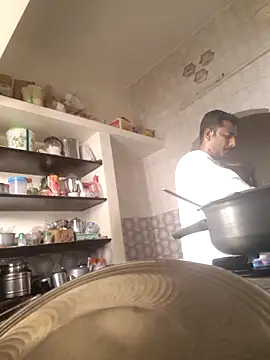 Snapshot of Vickyins480000 chatting on November 21, 2025, 7:51 am Vickyins480000 online show from November 21, 2025, 7:51 am