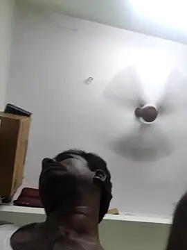 Vickyins480000 online show from April 8, 2026, 5:25 pm