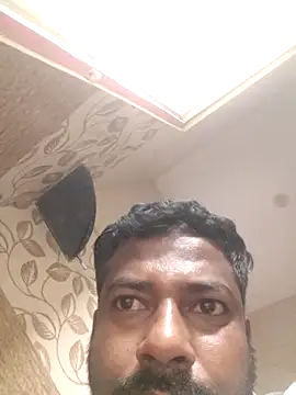 Snapshot of Vickyins480000 chatting on November 24, 2025, 12:43 am Vickyins480000 online show from November 24, 2025, 12:43 am