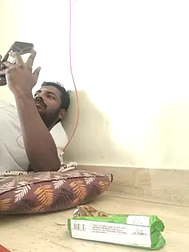 Snapshot of Vickyins480000 chatting on January 15, 2026, 5:11 am Vickyins480000 online show from January 15, 2026, 5:11 am