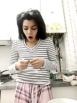 Snapshot of ReneeVoss chatting on February 11, 2026, 3:17 am ReneeVoss online show from February 11, 2026, 3:17 am