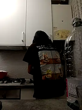 Snapshot of ReneeVoss chatting on February 2, 2026, 3:16 am ReneeVoss online show from February 2, 2026, 3:16 am