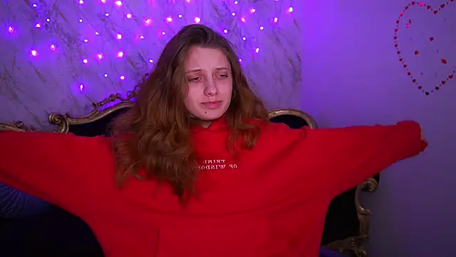 CuteeFoxy online show from March 4, 2026, 1:30 pm