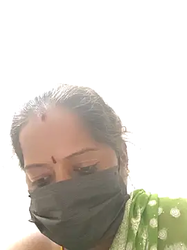 Snapshot of Tamil_Ponnu_Riya chatting on May 20, 2026, 5:10 pm Tamil Ponnu Riya online show from May 20, 2026, 5:10 pm