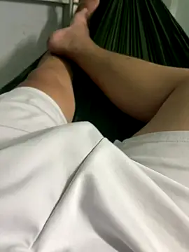 Snapshot of boy130304 chatting on October 24, 2025, 12:26 pm boy130304 online show from October 24, 2025, 12:26 pm