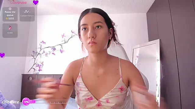 kittyrush  online show from April 4, 2026, 1:17 pm