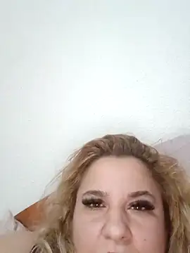 BelleInna online show from January 15, 2026, 6:22 pm