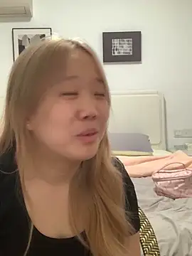 Showflake886 online show from October 14, 2025, 2:39 pm