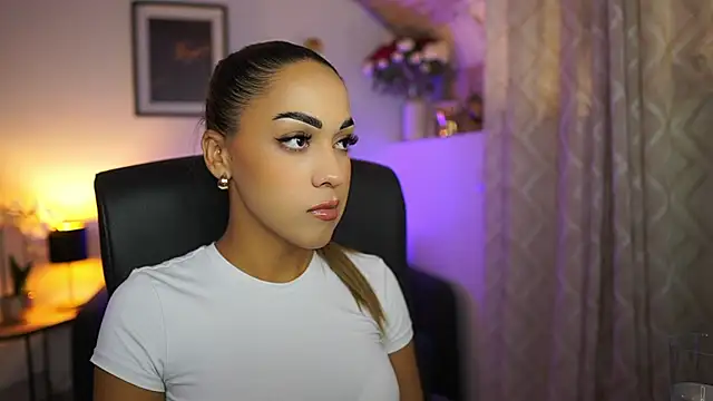 Snapshot of lanii4uxxx chatting on October 17, 2025, 12:51 pm lanii4uxxx online show from October 17, 2025, 12:51 pm