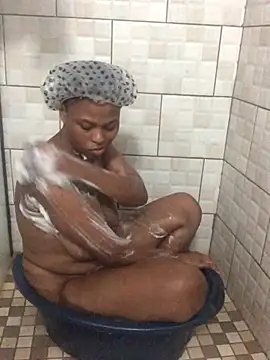 Bubbles156 online show from February 17, 2026, 8:17 pm