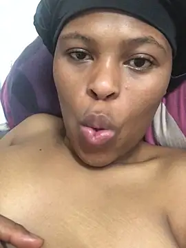 Bubbles156 online show from February 18, 2026, 8:38 pm