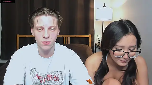 Blossomandbee online show from December 3, 2025, 12:01 am