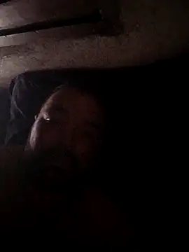 Snapshot of Motoboy100 chatting on November 26, 2025, 4:12 am Motoboy100 online show from November 26, 2025, 4:12 am