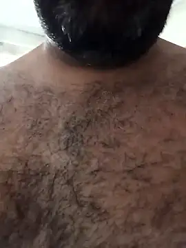 Snapshot of Motoboy100 chatting on January 7, 2026, 11:15 am Motoboy100 online show from January 7, 2026, 11:15 am