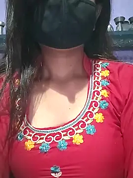 Snapshot of sneha_001 chatting on October 18, 2025, 4:31 pm sneha 001 online show from October 18, 2025, 4:31 pm