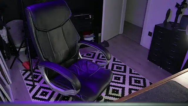 Snapshot of monsieurguitsxxx chatting on January 10, 2026, 2:45 pm monsieurguitsxxx online show from January 10, 2026, 2:45 pm