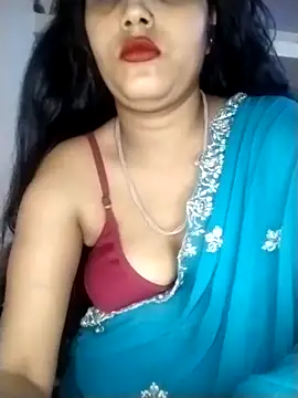 Snapshot of strip_queennn chatting on February 19, 2026, 4:59 pm strip queennn online show from February 19, 2026, 4:59 pm