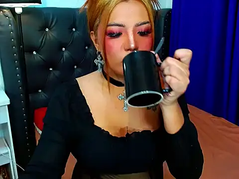 LovelyTs4U online show from April 6, 2026, 10:16 am