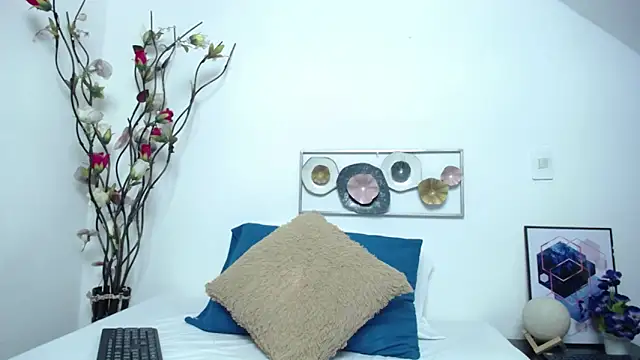 Salmma Milf online show from October 21, 2025, 11:53 am